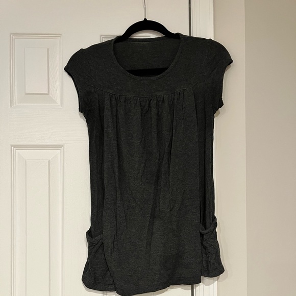 Maternity / Nursing Side Access Top with Pockets - Picture 1 of 4